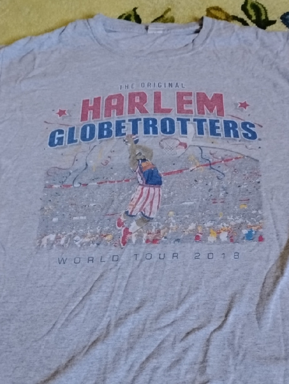 Men's Grey XL Original Harlem Globetrotters World Tour 2018 Basketball Shirt